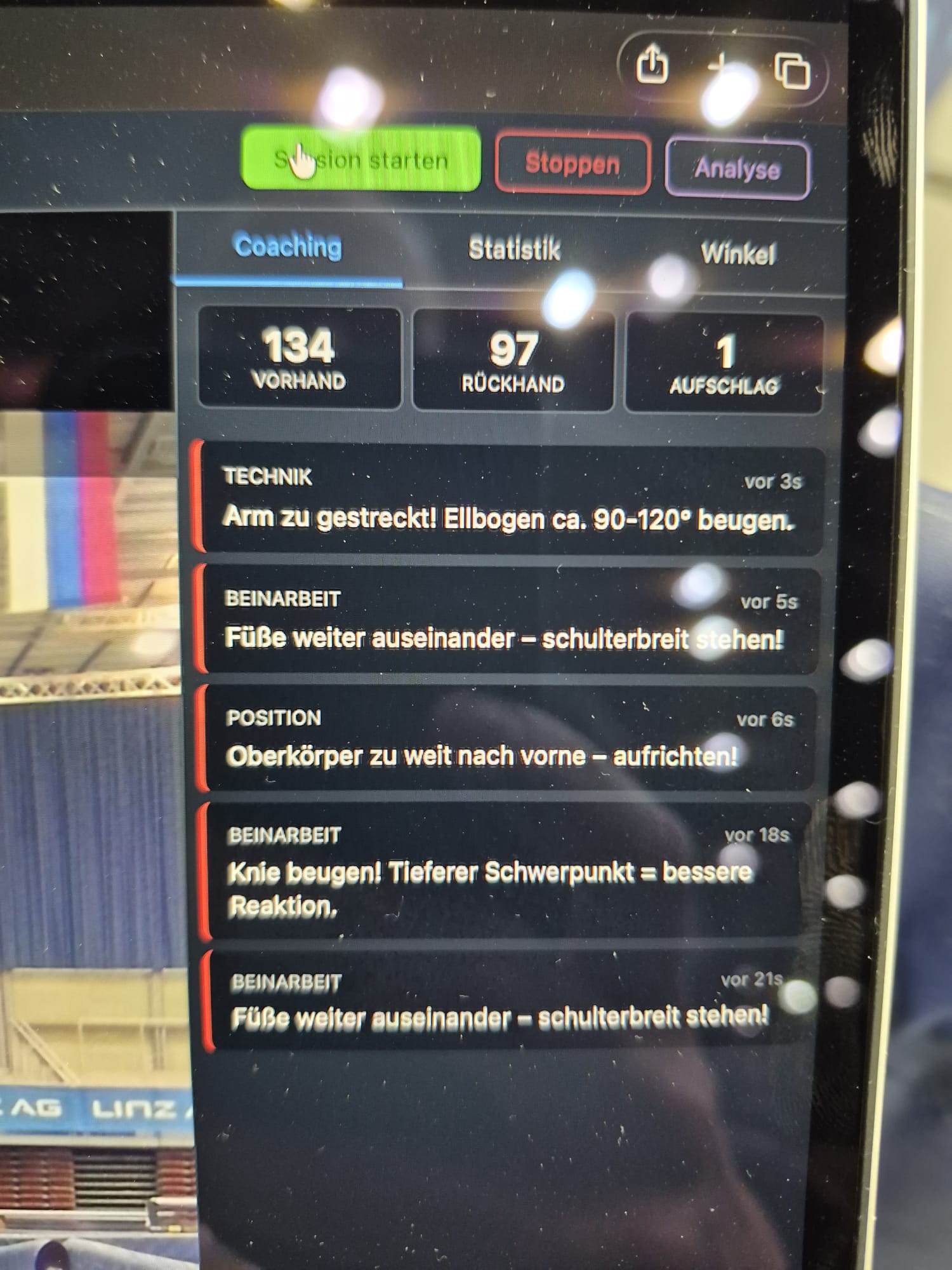 Coaching-Interface mit Echtzeit-Tipps und Schlagz&auml;hler
